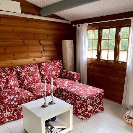 بيت للعطل Cozy And Authentic Log House