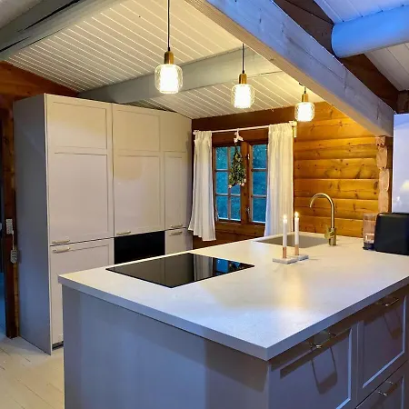 Cozy And Authentic Log House بيت للعطل
