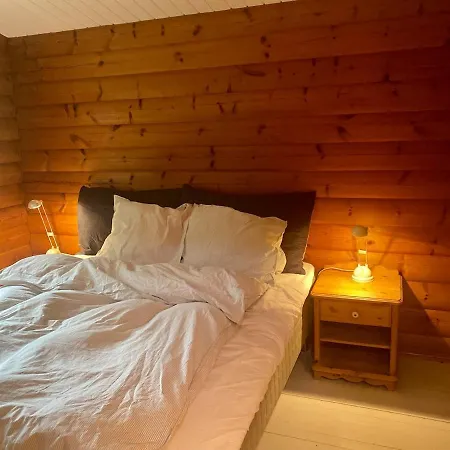 Cozy And Authentic Log House بيت للعطل